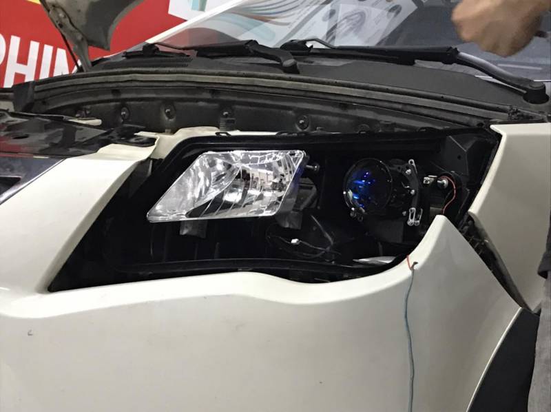 Độ đèn ô tô vẫn được đăng kiểm và những điều cần lưu ý Độ đèn ô tô vẫn được đăng kiểm và những điều cần lưu ý